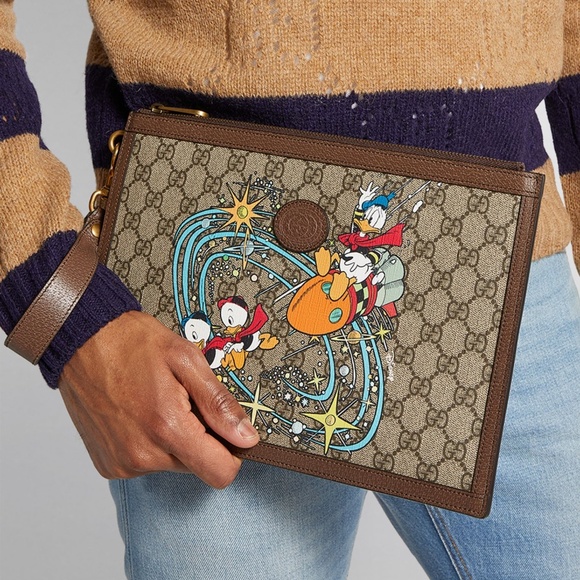 Gucci x Disney GG Supreme Logo Donald Duck Wristlet Clutch